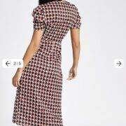 RED STAR PRINT WRAP FRONT MIDI DRESS