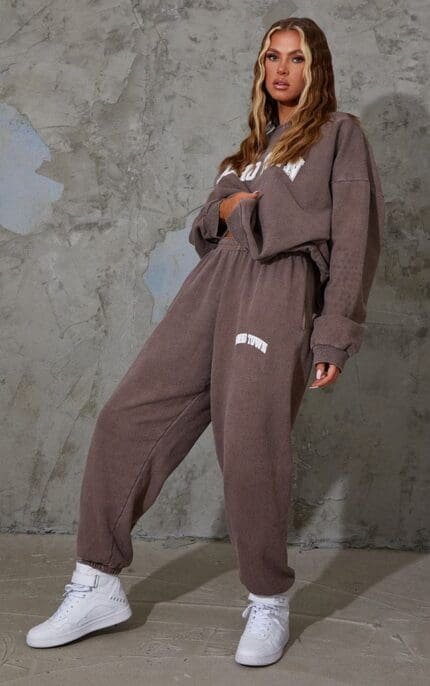 Prettylittlething Brown Soho Town Printed Tracksuit
