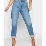 Boohoo Petite Mom Jeans Basic 5 Pocket Pant Mid Blue